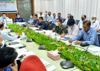 পাহাড়ে  বসবাসকারী ভূমিহীনদের পুনর্বাসনের চেষ্টা করছি : বিভাগীয় কমিশনার