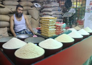 ভোজ্য তেলের পর চাল নিয়ে মজুতদারি