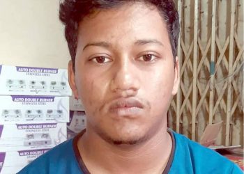 সাতকানিয়ায় নির্যাতনের পর অপহরণকারীদের হাত থেকে পালিয়ে বাঁচল ইমরান