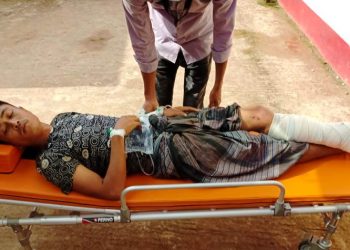 সীমান্তে ল্যান্ডমাইন বিস্ফোরণে তরুণ আহত, মিয়ানমারের গোলা পড়ছে রোহিঙ্গা ক্যাম্পে