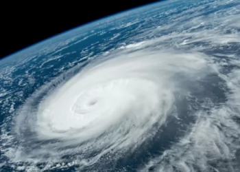 ধেয়ে আসছে ঘূর্ণিঝড় সিতরাং