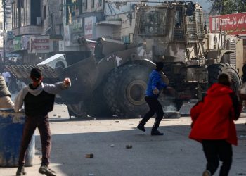 গুলিতে ৯ ফিলিস্তিনির মৃত্যুর পর এবার গাজায় ইসরাইলের বিমান হামলা