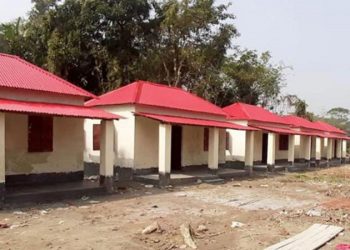 আশ্রয়ণ প্রকল্প-২/ বৃহত্তর চট্টগ্রামে ঘর পেল ৩৩৩২ গৃহ ও ভূমিহীন পরিবার