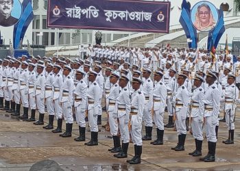 রাষ্ট‍্রপতি কুচকাওয়াজের মধ‍্য দিয়ে নৌবাহিনীর ৪৮ কর্মকর্তার কমিশন লাভ