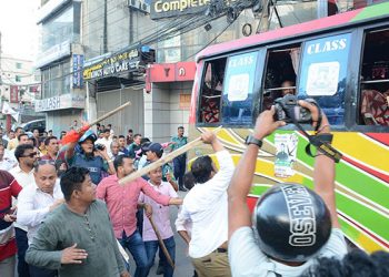 নগরে বিএনপি ও আওয়ামী লীগের মধ্যে হামলা পাল্টা হামলা