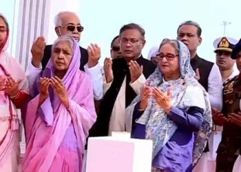 বহুল প্রত্যাশিত কর্ণফুলী টানেল উদ্বোধন করলেন প্রধানমন্ত্রী,  নৌকা মার্কায় ভোট দেওয়ার আহ্বান চট্টগ্রামবাসীর প্রতি